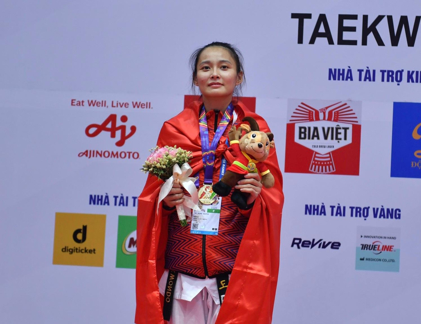 Trực tiếp SEA Games 31 ngày 18/5: Giành 21 HCV, Đoàn TTVN 'cô độc' trên đỉnh bảng ảnh 48