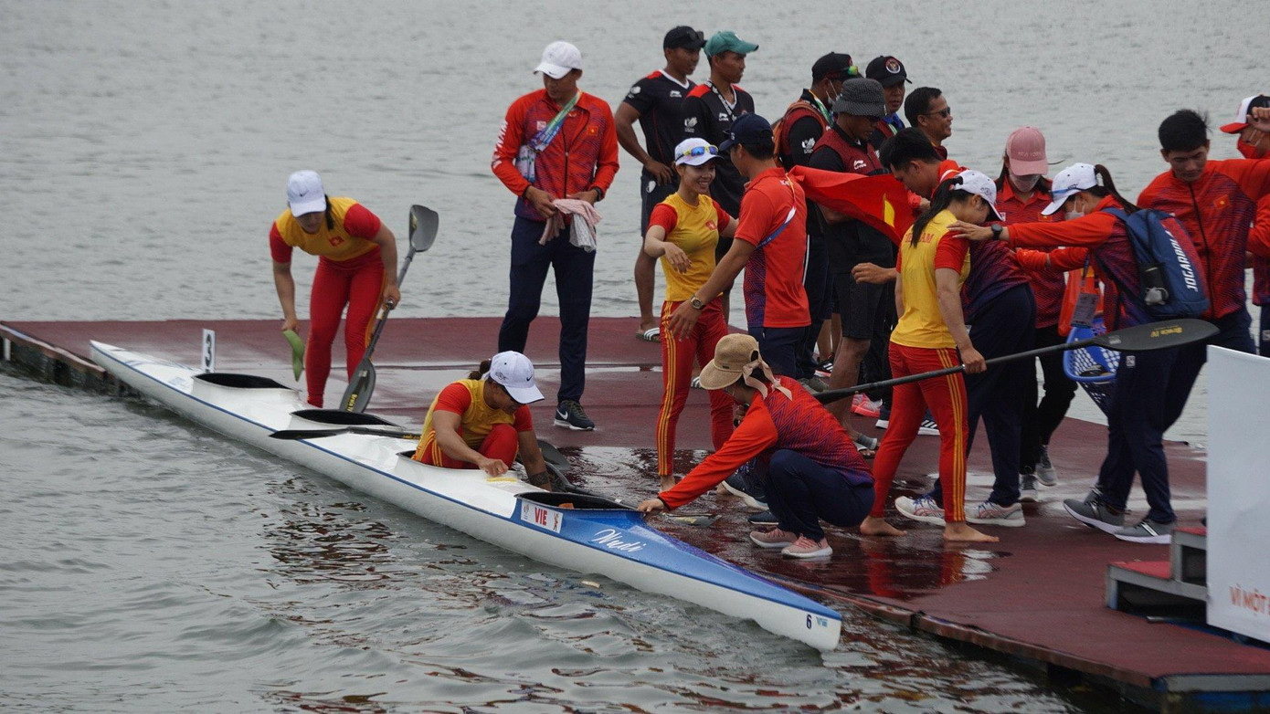 Trực tiếp SEA Games ngày 21/5:Bóng đá nữ thắng Thái Lan, TTVN cán mốc 180 HCV ảnh 3