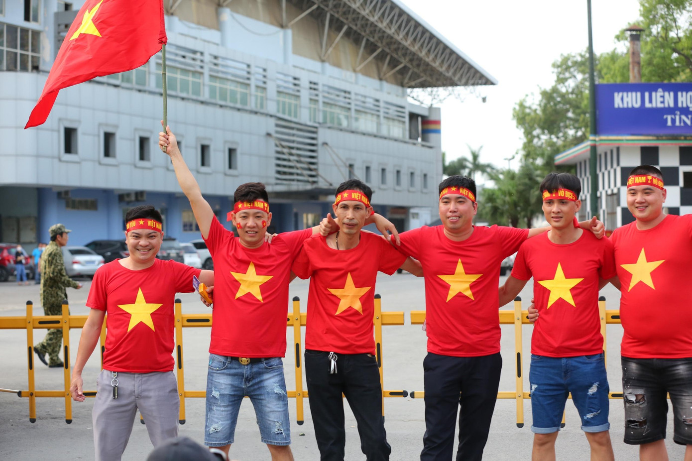 Ở trận đấu sớm vào chiều 13/5, U23 Indonesia đã thể hiện sức mạnh khi đánh bại U23 Philippines 4-0. Với kết quả này, U23 Philippines chính thức bị loại.