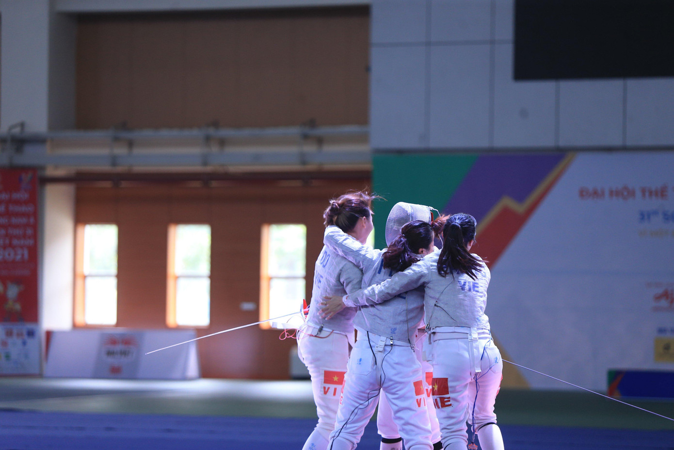 Trực tiếp SEA Games 31 ngày 18/5: Giành 21 HCV, Đoàn TTVN 'cô độc' trên đỉnh bảng ảnh 20