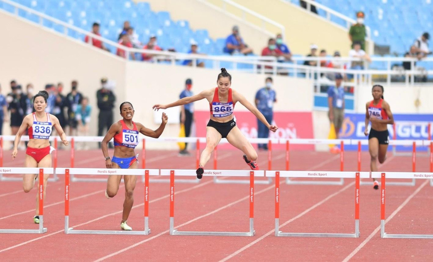 Trực tiếp SEA Games 31 ngày 17/5: Đội bơi 4x200m nam phá kỷ lục SEA Games ảnh 19