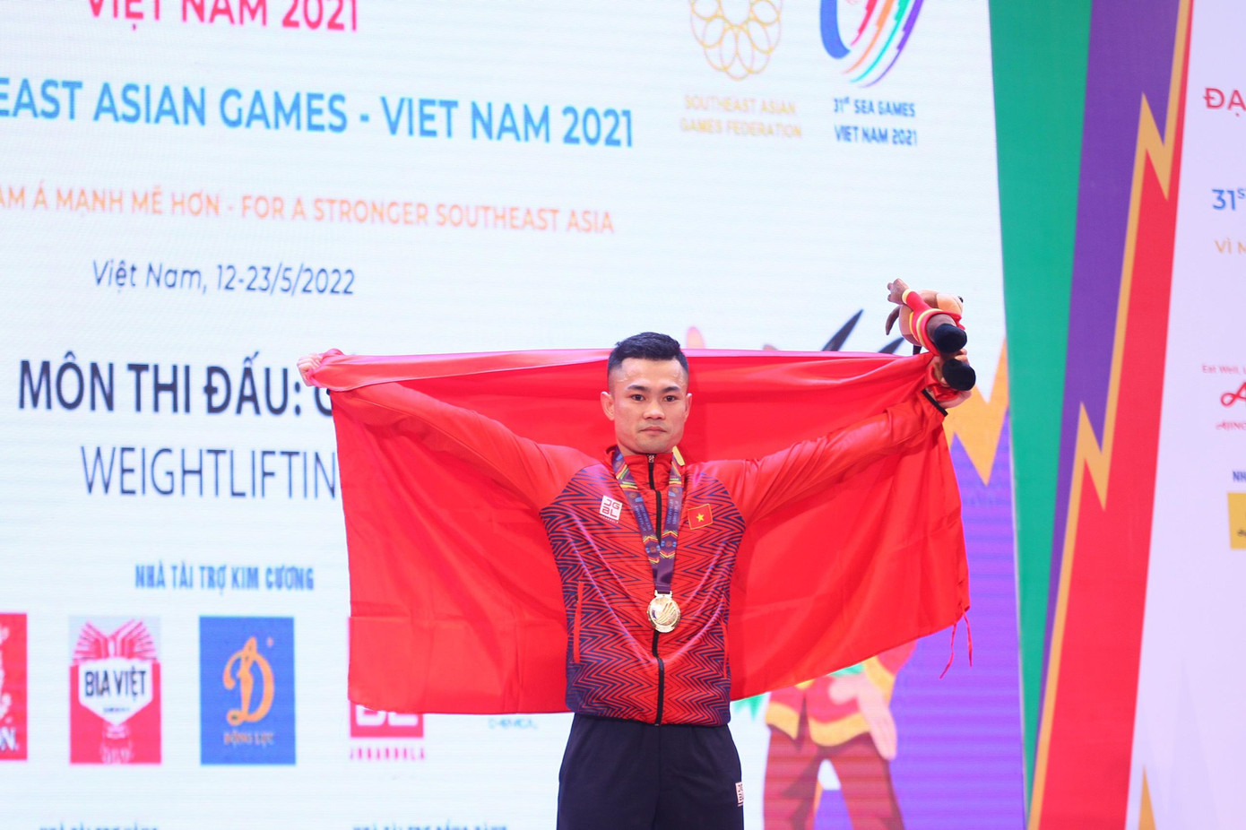 Trực tiếp SEA Games 31 ngày 19/5: Kình ngư Huy Hoàng giành HCV thứ 5 tại SEA Games ảnh 15