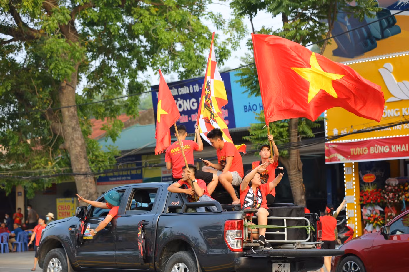 Phú Thọ rộn ràng đón trận đại chiến U23 Việt Nam gặp U23 Indonesia ảnh 17