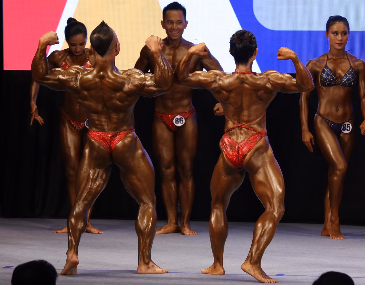 Bùi Thị Thoa cho hay, chị rất vui mừng và hãnh diện vì đã đạt được kết quả tốt nhất, đem vinh quang về cho Tổ quốc.