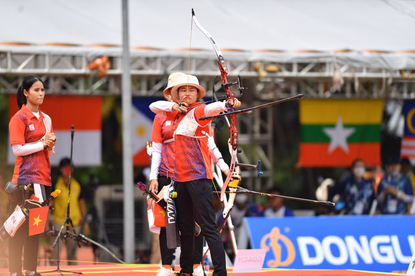Trực tiếp SEA Games 31 ngày 18/5: Giành 21 HCV, Đoàn TTVN 'cô độc' trên đỉnh bảng ảnh 9