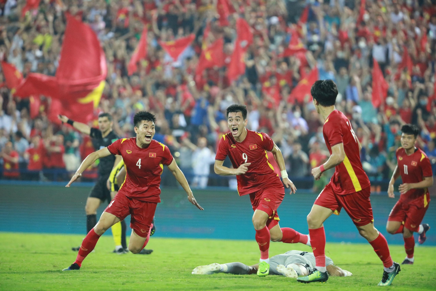 Sau 19 năm, kể từ kỳ Đại hội năm 2003 trên sân nhà, U23 Việt Nam mới tái đấu Thái Lan ở chung kết SEA Games trên sân Mỹ Đình.