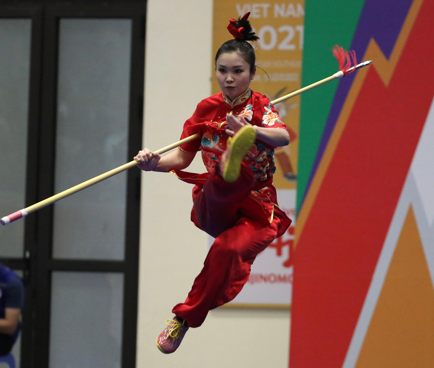 Bên cạnh Thuý Vi, đội tuyển Wushu Việt Nam còn có một đại diện thu hút sự chú ý là Đặng Tiểu Bình.