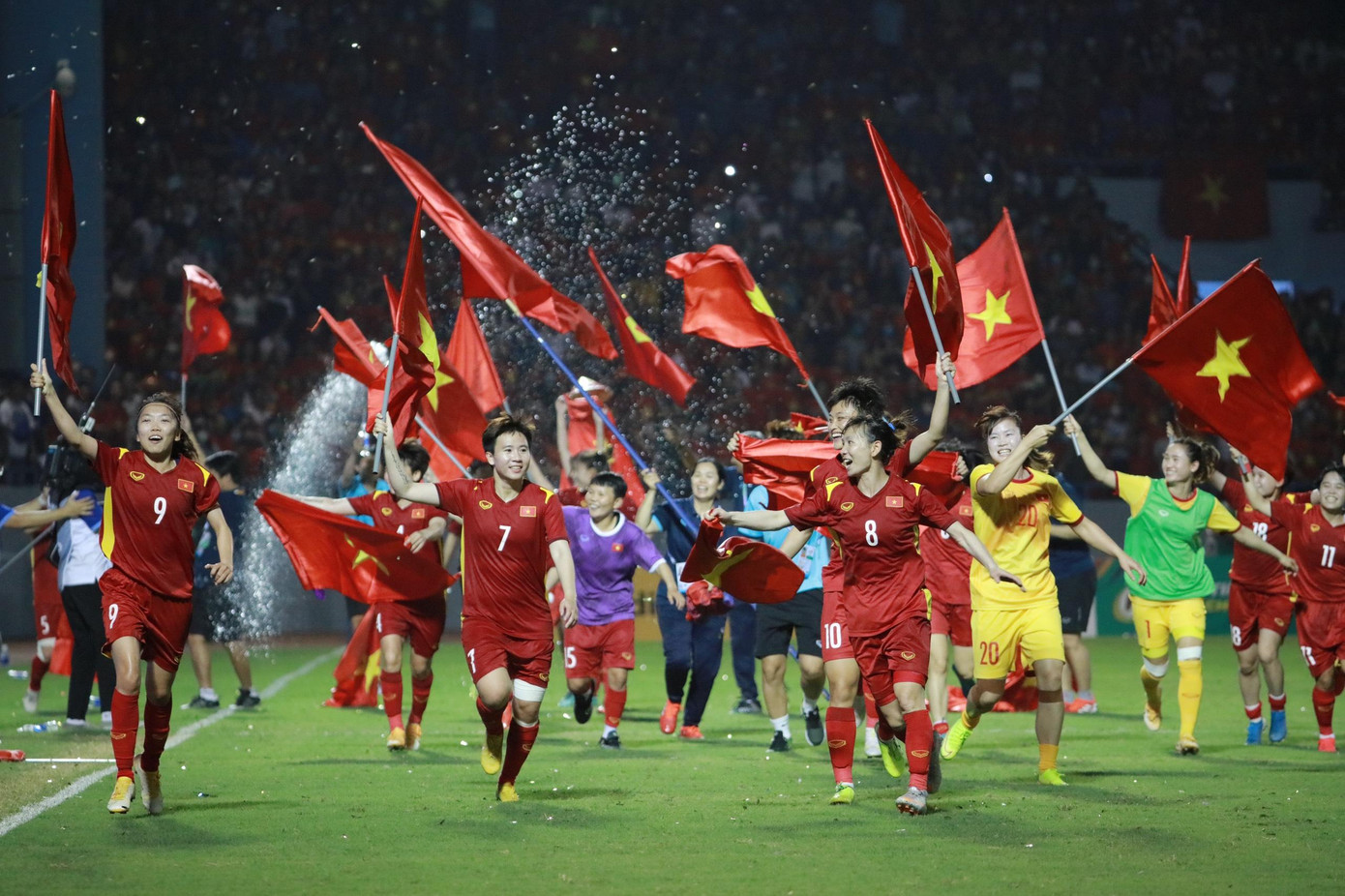 Đây cũng là tấm HCV thứ 7 của đội tuyển nữ Việt Nam tại đấu trường khu vực.