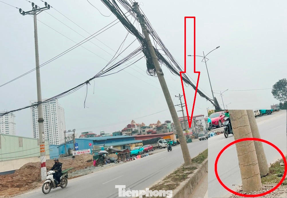 Thậm chí có cột đã bị đứt gốc (vòng tròn) và phải dựa vào cột bên cạnh để không đổ xuống đường. Thậm chí có cột đã bị đứt gốc (vòng tròn) và phải dựa vào cột bên cạnh để không đổ xuống đường.