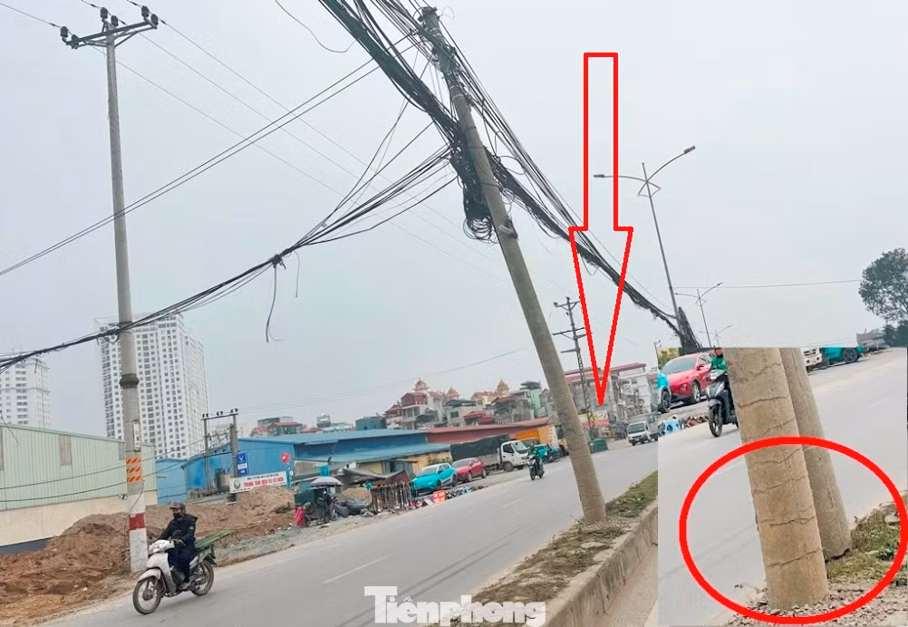 Thậm chí có cột đã bị đứt gốc (vòng tròn) và phải dựa vào cột bên cạnh để không đổ xuống đường. Thậm chí có cột đã bị đứt gốc (vòng tròn) và phải dựa vào cột bên cạnh để không đổ xuống đường.