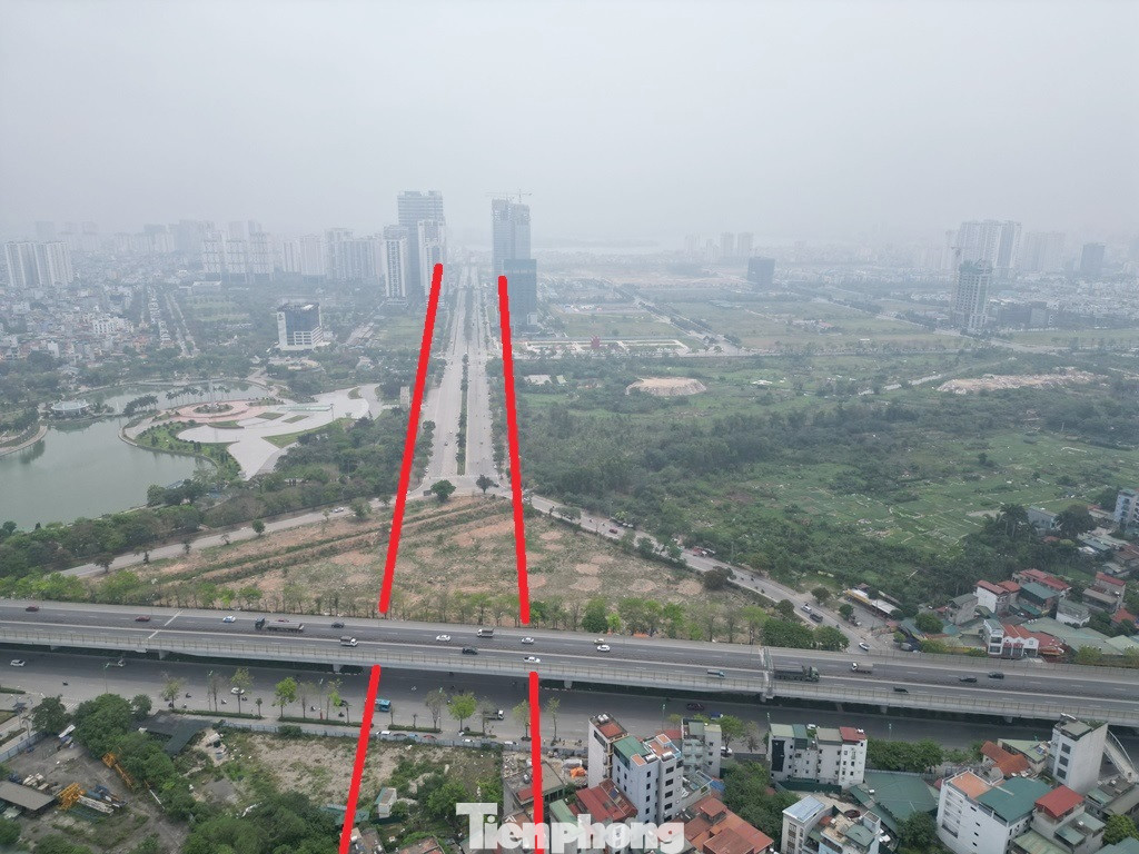 Dự án trục Tây Thăng Long đoạn từ Vành đai 3 đến phường Minh Khai do quận Bắc Từ Liêm làm chủ đầu tư có kế hoạch bàn giao về phường Đông Ngạc mới. Dự án trục Tây Thăng Long đoạn từ Vành đai 3 đến phường Minh Khai do quận Bắc Từ Liêm làm chủ đầu tư có kế hoạch bàn giao về phường Đông Ngạc mới.