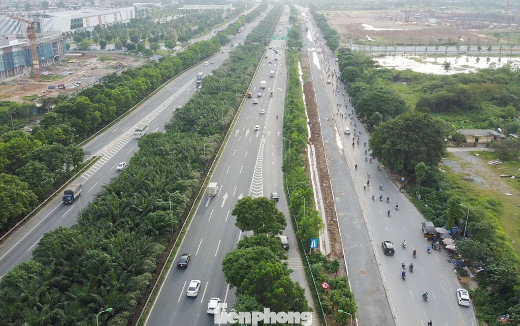 Hiện tuyến đại lộ Thăng Long có chiều dài 29,2 km, nếu thu phí mỗi lượt ô tô sẽ trả thấp nhất 26.200 đồng/lượt; cao nhất 154.000 đồng/lượt. Hiện tuyến đại lộ Thăng Long có chiều dài 29,2 km, nếu thu phí mỗi lượt ô tô sẽ trả thấp nhất 26.200 đồng/lượt; cao nhất 154.000 đồng/lượt.