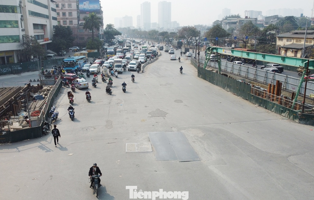 Với chiều đường Ngọc Hồi - nội thành trước đây đã "gánh" toàn bộ xe cả hai chiều đường Giải Phóng nay đã được giảm tải.