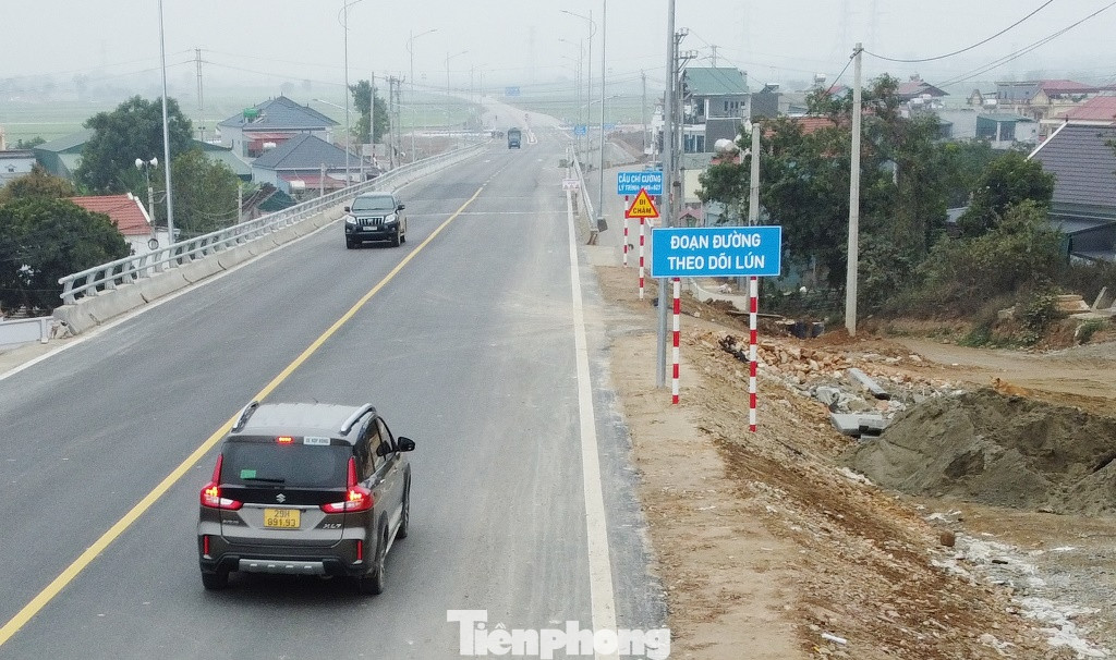 Việc cầu Xuân Quang và đường dẫn hoàn thành đã giúp người dân tại các huyện Đông Bắc Thanh Hóa như Hoằng Hóa, Nga Sơn, Hậu Lộc… rút ngắn khoảng nửa quãng đường khi muốn tiếp cận cao tốc Bắc Nam, QL45 (ở phía Tây).