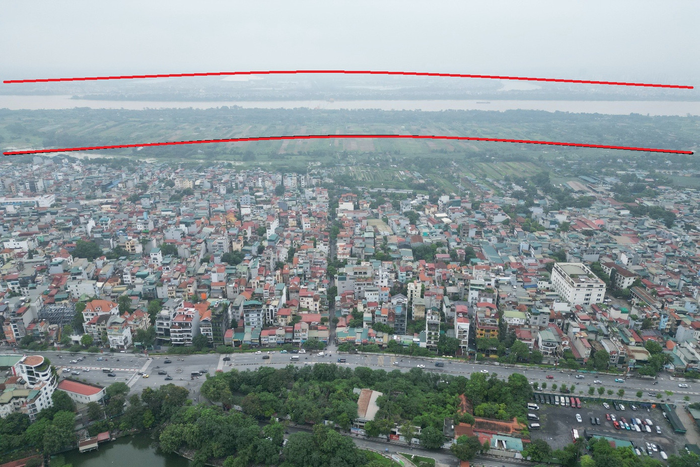 Với vị trí đường đi của tuyến được đề xuất là không đi trùng đê sông Hồng hoặc đường Âu Cơ - Nghi Tàm hiện nay, mà đường dự án đi dọc bãi sông ở hai bên. Với vị trí đường đi của tuyến được đề xuất là không đi trùng đê sông Hồng hoặc đường Âu Cơ - Nghi Tàm hiện nay, mà đường dự án đi dọc bãi sông ở hai bên.