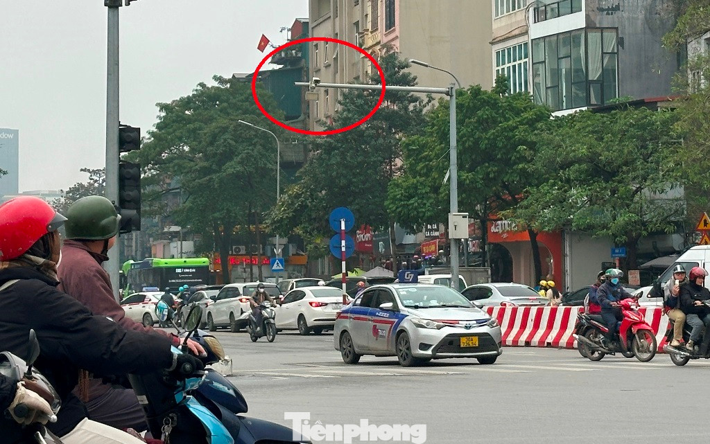 Các lỗi đang được camera “bắt lỗi” để xử phạt nguội bao gồm: vượt đèn đỏ, đi vào đường cấm, dừng đỗ sai quy định…