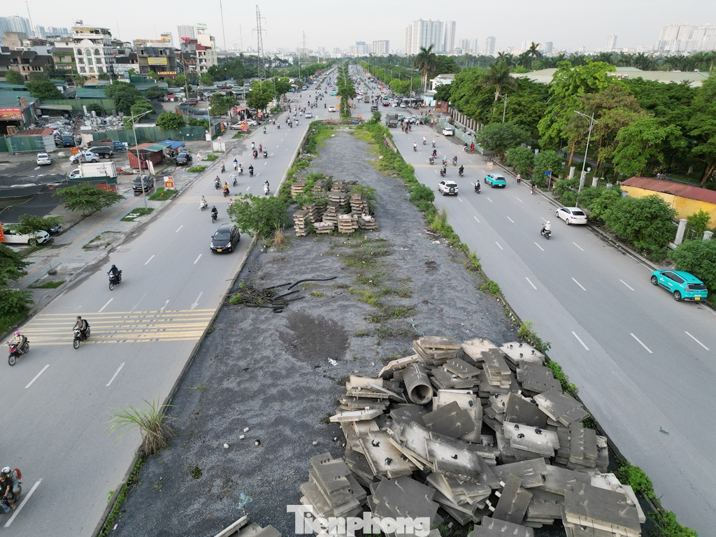 Để phát huy hiệu quả đầu tư dự án và giải quyết tình trạng ùn tắc lâu nay, đầu năm 2025 Chủ tịch UBND thành phố Hà Nội Trần Sỹ Thanh đã yêu cầu huyện Thanh Trì chậm nhất trong quý II/2025 phải xong mặt bằng, trong năm 2025 nhà đầu tư phải thi công nút giao.