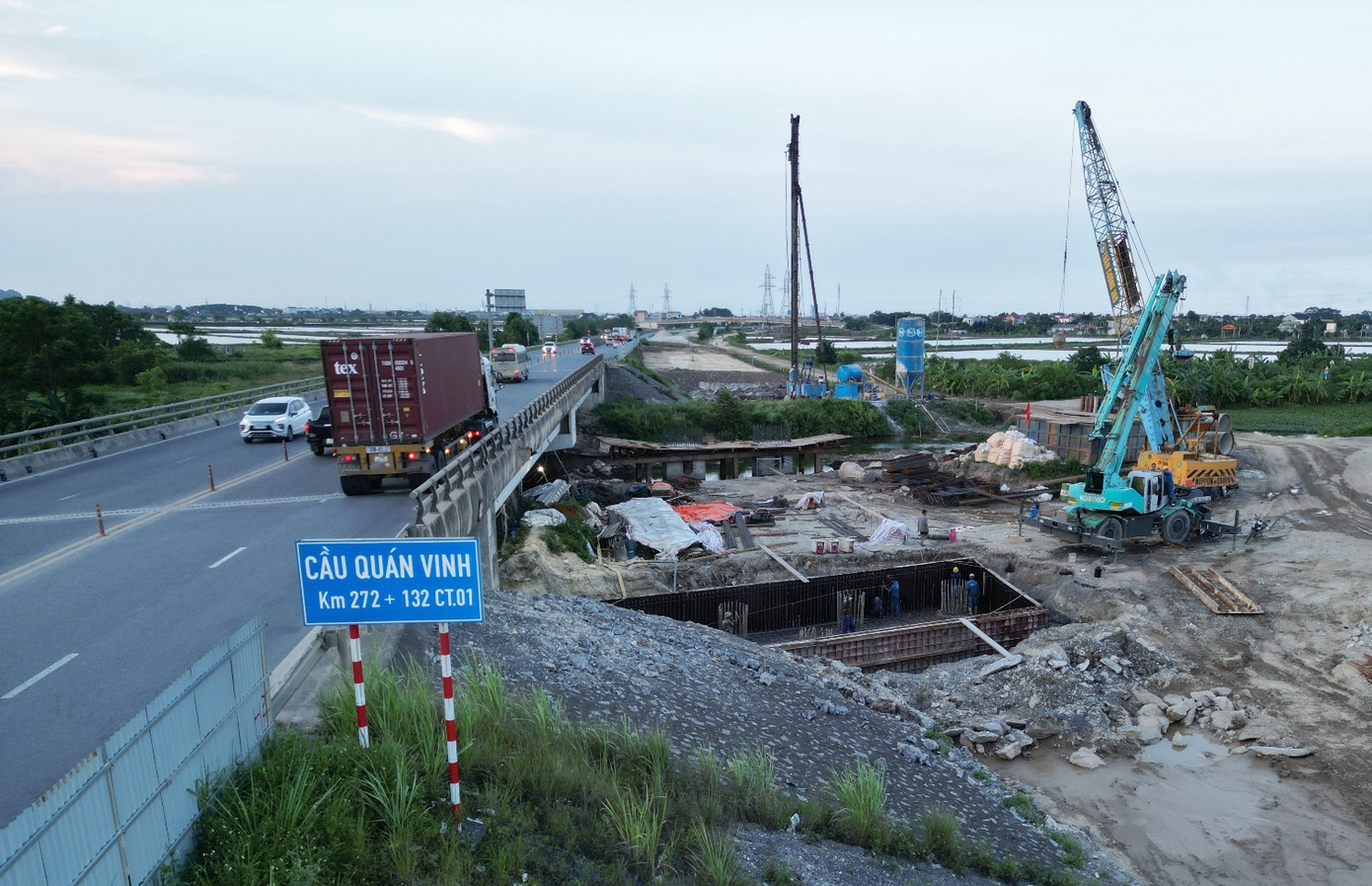 Tuyến đường được mở rộng có chiều dài 15,2 km. Trên tuyến có nhiều cầu bắc qua sông, đi qua các nút giao với tỉnh lộ và quốc lộ.