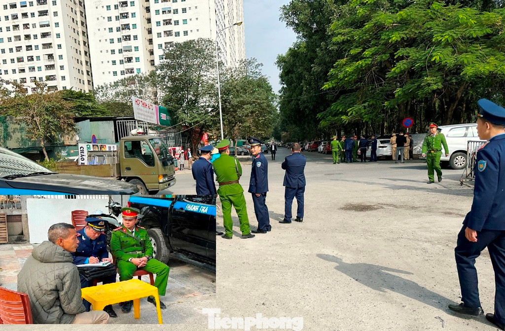 Sau khi có phản ánh của báo chí, trong tuần cuối tháng 12/2024, các tổ công tác liên ngành gồm Cảnh sát trật tự, Cảnh sát kinh tế, Cảnh sát PCCC (Công an quận Hoàng Mai) - Đội Thanh tra giao thông Hoàng Mai (Sở GTVT Hà Nội) - UBND phường Hoàng Liệt (quận Hoàng Mai) đã đi kiểm tra nhiều bãi xe, nhà xưởng đang hoạt động. Sau khi có phản ánh của báo chí, trong tuần cuối tháng 12/2024, các tổ công tác liên ngành gồm Cảnh sát trật tự, Cảnh sát kinh tế, Cảnh sát PCCC (Công an quận Hoàng Mai) - Đội Thanh tra giao thông Hoàng Mai (Sở GTVT Hà Nội) - UBND phường Hoàng Liệt (quận Hoàng Mai) đã đi kiểm tra nhiều bãi xe, nhà xưởng đang hoạt động.