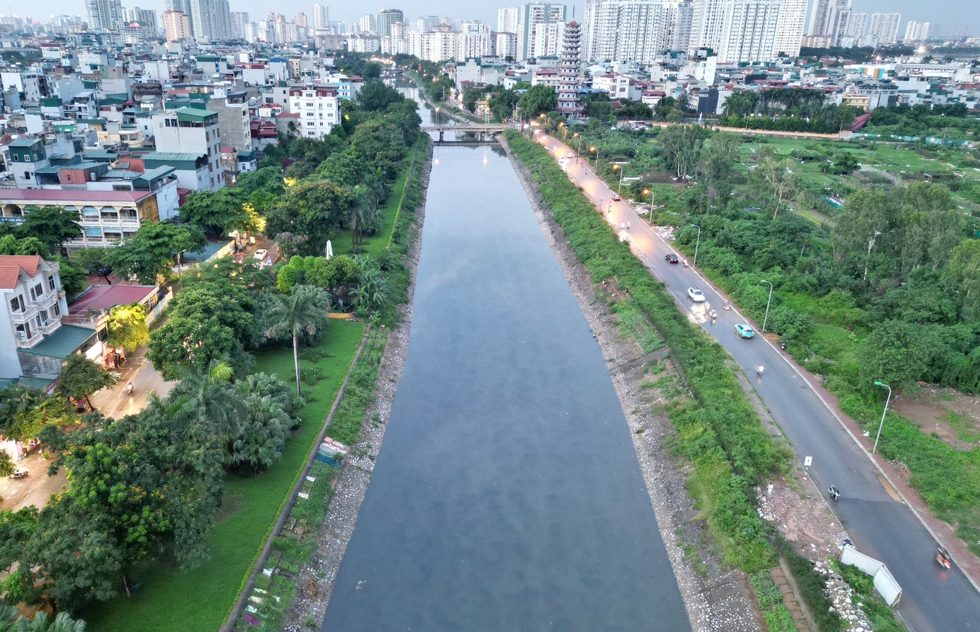 Theo tiến độ thành phố Hà Nội yêu cầu, trong tháng 8/2025, công trình đập tràn sẽ xong, từ tháng 9/2025 việc lấy nước vào sông Tô Lịch sẽ được thực hiện.