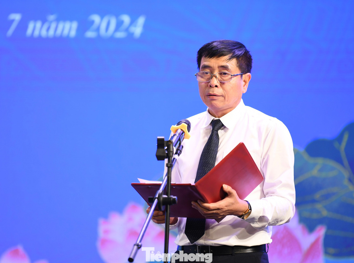 Phó Tổng Kiểm toán nhà nước Nguyễn Tuấn Anh phát biểu khai mạc Hội diễn.