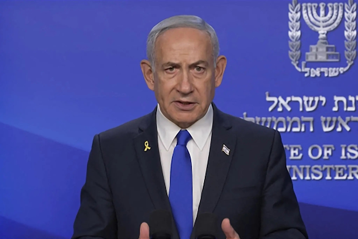 Thủ tướng Israel Benjamin Netanyahu tuyên bố về việc tiến hành các cuộc không kích chống lại Iran trong một tuyên bố video hôm 13/6/2025. Nguồn: Getty Images. Thủ tướng Israel Benjamin Netanyahu tuyên bố về việc tiến hành các cuộc không kích chống lại Iran trong một tuyên bố video hôm 13/6/2025. Nguồn: Getty Images.