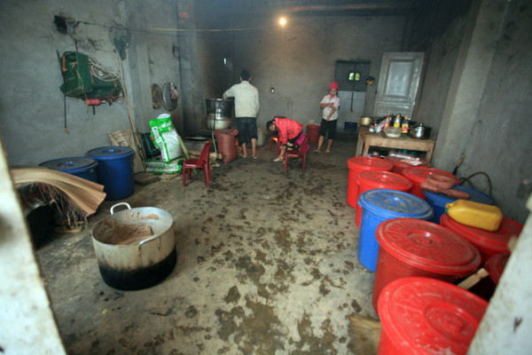 Toàn cảnh khu nấu rượu