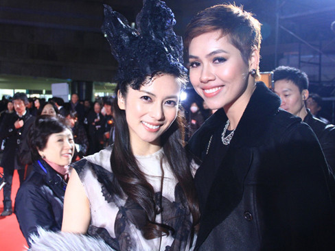 Hoàng My và nữ diễn viên trẻ Ko Shibakasi