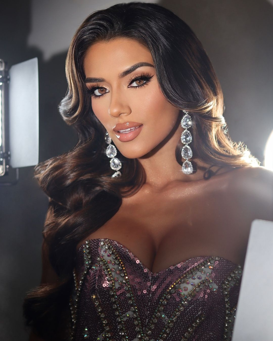 Zahira Perez Gerena hiện là diễn viên và người mẫu nổi tiếng ở quê nhà. Zahira Perez Gerena hiện là diễn viên và người mẫu nổi tiếng ở quê nhà.