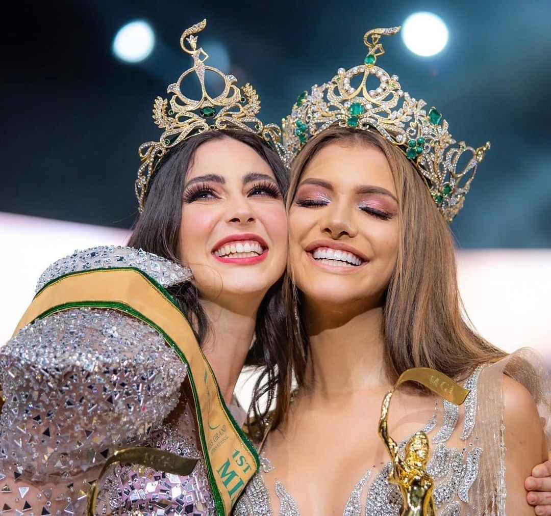 María Fernanda Malo Juvera (trái) giành danh hiệu Á hậu 1 Hoa hậu Hòa bình Quốc tế 2019.