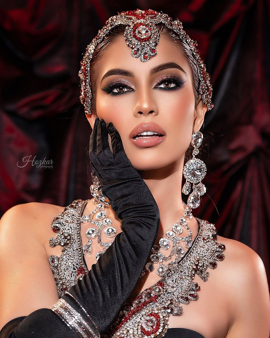 Yariela Garcia năm nay 27 tuổi, đã tốt nghiệp Đại học Quốc gia Honduras chuyên ngành tiếp thị và truyền thông xã hội.