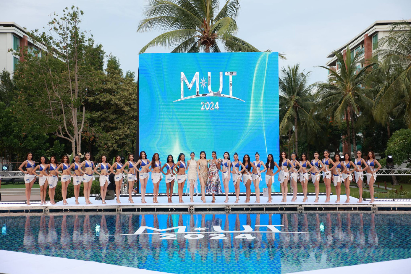 Phần thi áo tắm thuộc khuôn khổ Hoa hậu Hoàn vũ Thái Lan 2024 đã diễn ra ngày 28/6 tại bể bơi của một resort. Phần thi có sự tham dự của 40 thí sinh đại diện các tỉnh, thành của Thái Lan. Đây là phần thi phụ được khán giả mong chờ.