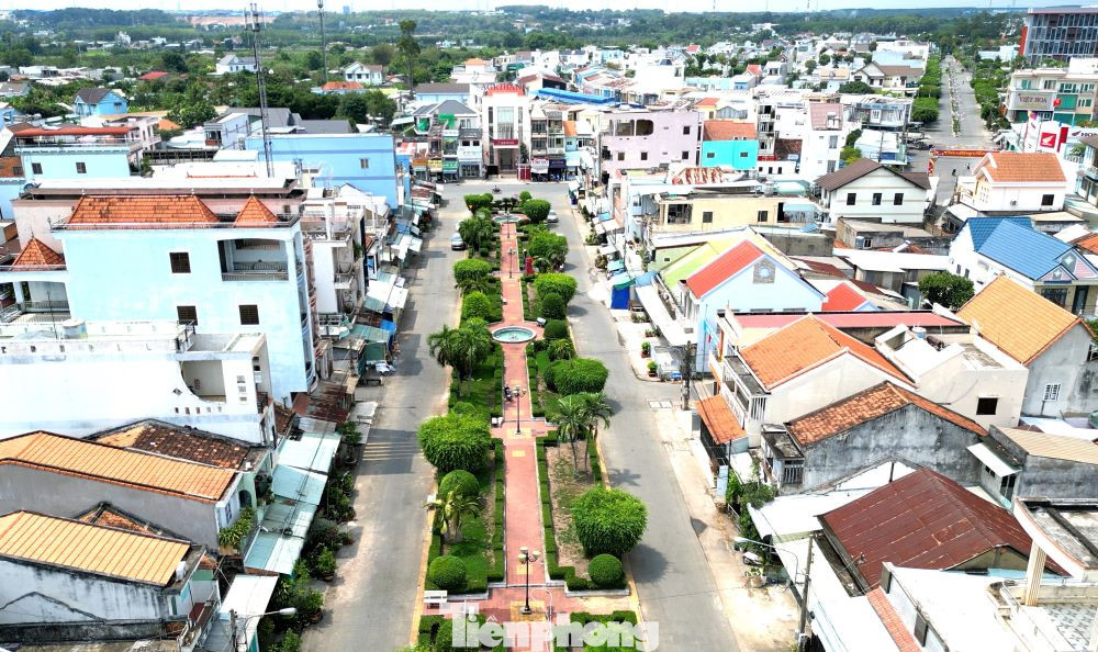 Ngoài ra, dự án cầu Thủ Biên, do tỉnh Bình Dương và Đồng Nai làm chủ đầu tư với chiều dài 511m, rộng 17m và tổng kinh phí đầu tư hơn 162 tỷ đồng. Cầu Thủ Biên là công trình giao thông trọng điểm, đáp ứng nhu cầu đi lại của nhân dân trong vùng. Công trình này cũng là một trong số các cây cầu được xây dựng trên tuyến đường Vành đai 4 TPHCM, kết nối các tỉnh vùng Đông Nam bộ.