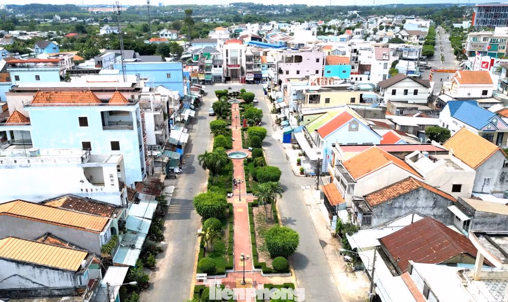 Ngoài ra, dự án cầu Thủ Biên, do tỉnh Bình Dương và Đồng Nai làm chủ đầu tư với chiều dài 511m, rộng 17m và tổng kinh phí đầu tư hơn 162 tỷ đồng. Cầu Thủ Biên là công trình giao thông trọng điểm, đáp ứng nhu cầu đi lại của nhân dân trong vùng. Công trình này cũng là một trong số các cây cầu được xây dựng trên tuyến đường Vành đai 4 TPHCM, kết nối các tỉnh vùng Đông Nam bộ.