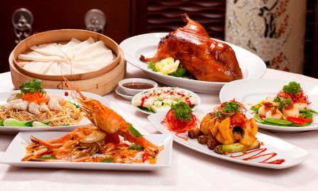 Bữa tối quá thịnh soạn dễ mang đến nhiều bệnh tật