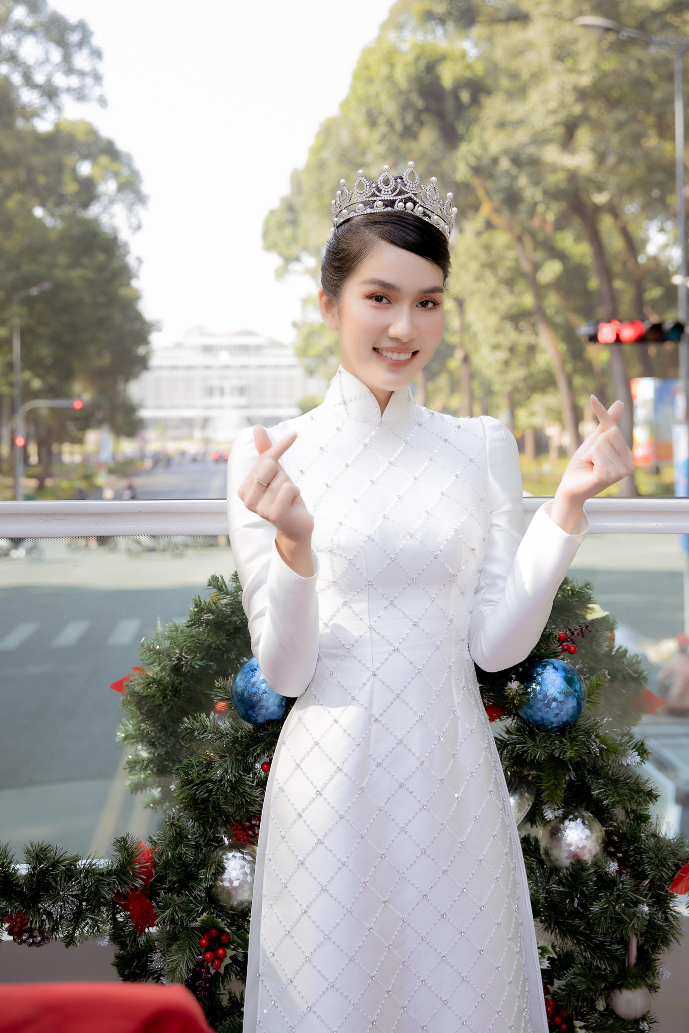 Phương Anh cho biết trải nghiệm ngắm nhìn thành phố trong nắng sớm không ngờ lại thú vị đến thế. Phương Anh cho biết trải nghiệm ngắm nhìn thành phố trong nắng sớm không ngờ lại thú vị đến thế.