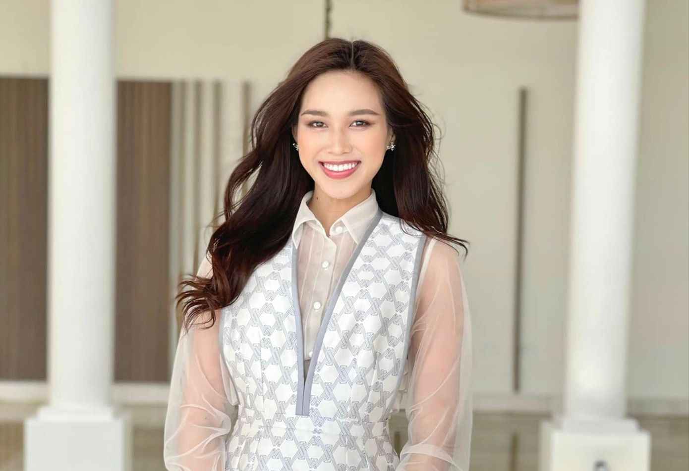 Hoa hậu Đỗ Thị Hà vẫn khỏe, lạc quan điều trị COVID-19