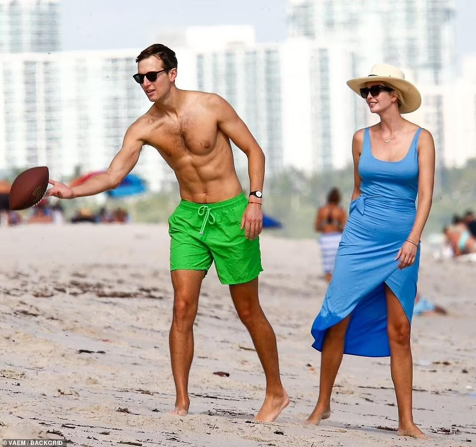 Sau khi rời Nhà Trắng, gia đình cô nhanh chóng ổn định cuộc sống ở Miami, sống trong ngôi nhà được thuê trong thời gian chờ nhà mới đang xây trên mảnh đất trị giá 31,8 triệu USD trên Indian Creek - được mệnh danh là "đảo tỷ phú" - mà họ mua hồi cuối năm ngoái.