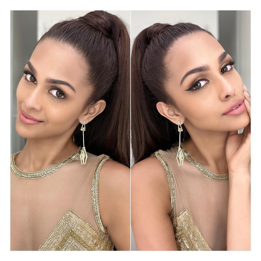 Mỹ nhân Ấn Độ cũng là một trong những thí sinh sở hữu ngoại hình nóng bỏng, quyến rũ tại cuộc thi năm nay. Trong những ngày qua, người đẹp thường xuyên lựa chọn những trang phục cắt xẻ để khoe vẻ sexy của mình.