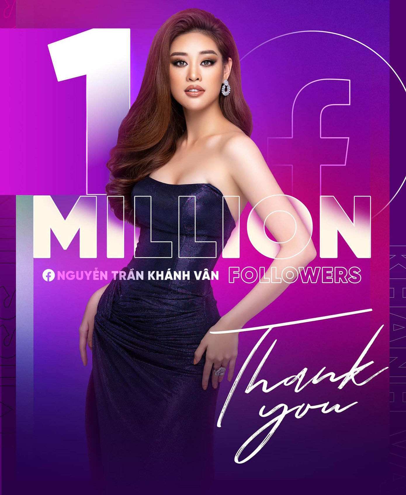 Mới đây, Hoa hậu Khánh Vân vui mừng khi nhận được thông báo từ ê kíp là trang fanpage của cô đạt mốc 1 triệu lượt theo dõi. Khánh Vân chia sẻ: “Đó là tình cảm vô cùng lớn mà khán giả đã yêu thương, dành cho Vân. Vân không biết nói gì hơn ngoài lời cảm ơn. Vân sẽ cố gắng hết sức mình tại Miss Universe, không chỉ vì Vân mà còn vì tất cả mọi người”. Mới đây, Hoa hậu Khánh Vân vui mừng khi nhận được thông báo từ ê kíp là trang fanpage của cô đạt mốc 1 triệu lượt theo dõi. Khánh Vân chia sẻ: “Đó là tình cảm vô cùng lớn mà khán giả đã yêu thương, dành cho Vân. Vân không biết nói gì hơn ngoài lời cảm ơn. Vân sẽ cố gắng hết sức mình tại Miss Universe, không chỉ vì Vân mà còn vì tất cả mọi người”.