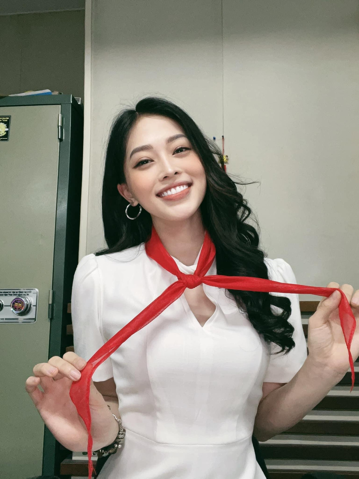 Á hậu Phương Nga diện style trẻ trung, nhí nhảnh như nữ sinh.