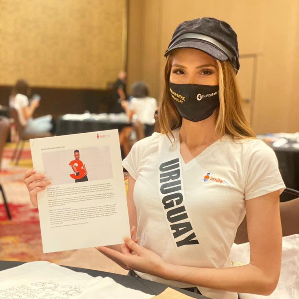 Người đẹp đã trải qua tuổi thơ bất hạnh trước khi trở thành người phụ nữ mạnh mẽ như hôm nay. Cô từng là nạn nhân của bạo lực học đường khi còn nhỏ.