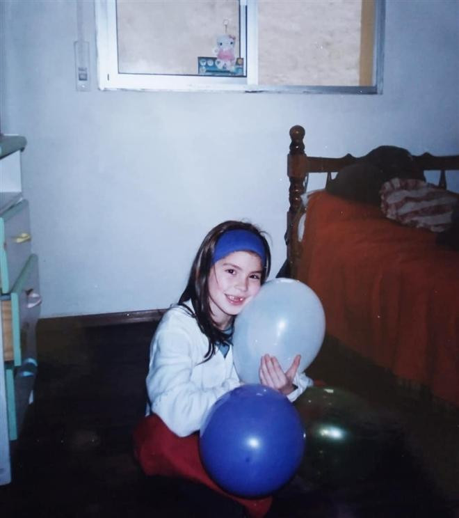 Tháng 10/2020, trên trang cá nhân, Biccò công khai hình ảnh thuở còn là cậu con trai nuôi tóc dài. Người đẹp chia sẻ: "Hãy tiến lên từng bước một, cho đến khi bạn chạm đến đỉnh và đạt được ước mơ của mình".