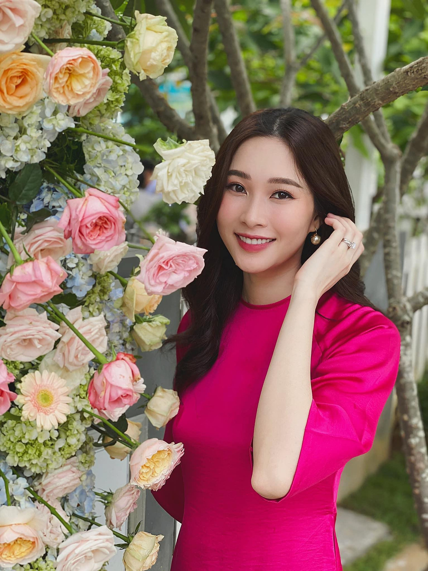 Ở tuổi 30, Thu Thảo vẫn vô cùng xinh đẹp, rạng rỡ. Ở tuổi 30, Thu Thảo vẫn vô cùng xinh đẹp, rạng rỡ.