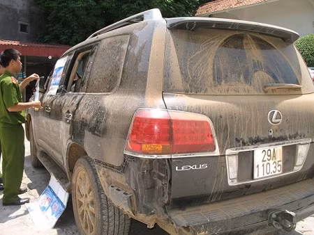 Ông 'trùm' ma túy đã đốt chiếc xe này để hòng phi tang ma túy