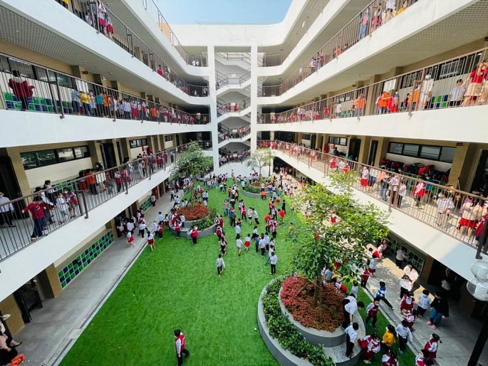 Phụ huynh đều mong muốn con em được học tại trường công lập