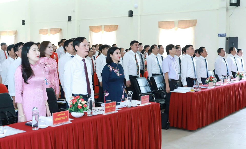 Các đại biểu dự lễ khai giảng lớp bồi dưỡng