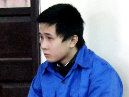 Sát thủ máu lạnh có khuôn mặt còn rất trẻ con