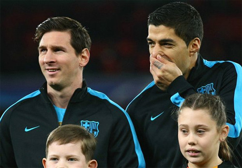 Đá hỏng 11m vì bắt chước Messi - Suarez ảnh 1