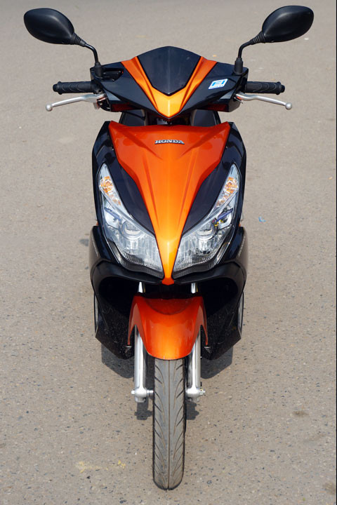 Thiết kế phía trước thời trang bắt mắt hơn